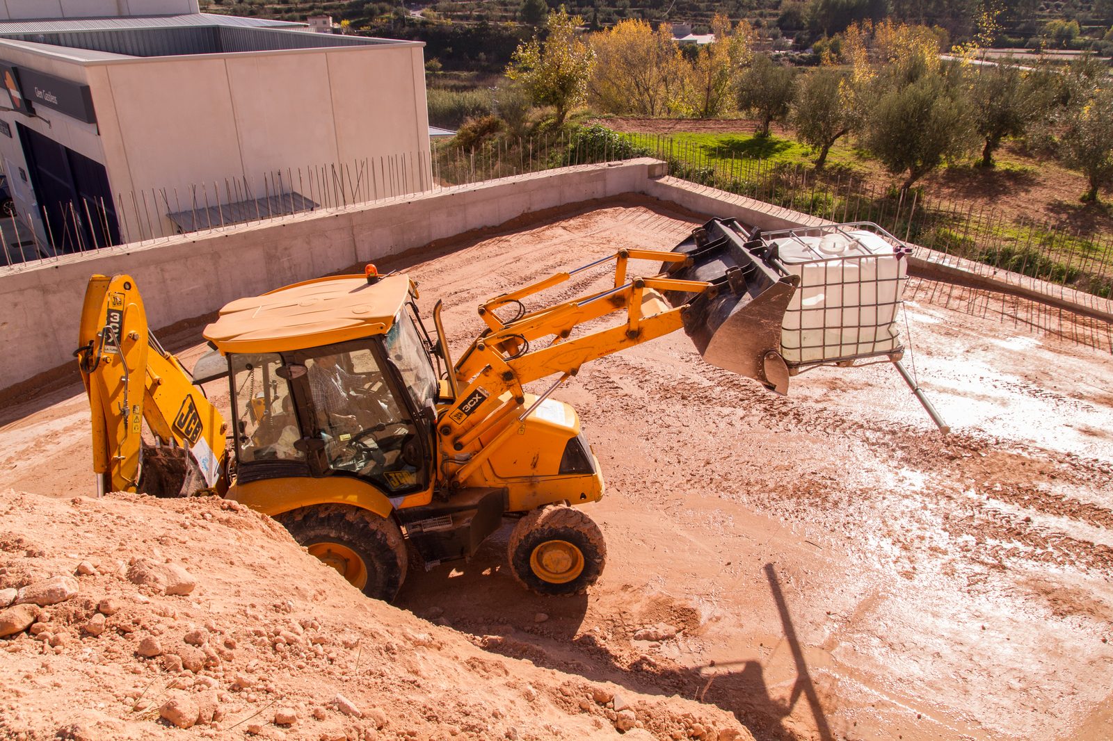 Excavación para piscina — Comarca del Comtat